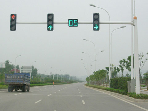 道路红绿灯都有哪些要求? 道路红绿灯都有哪些要求?